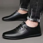 Anti Slip Walking Style Breathable Lace up Casual Men's Sneakers - Image 4